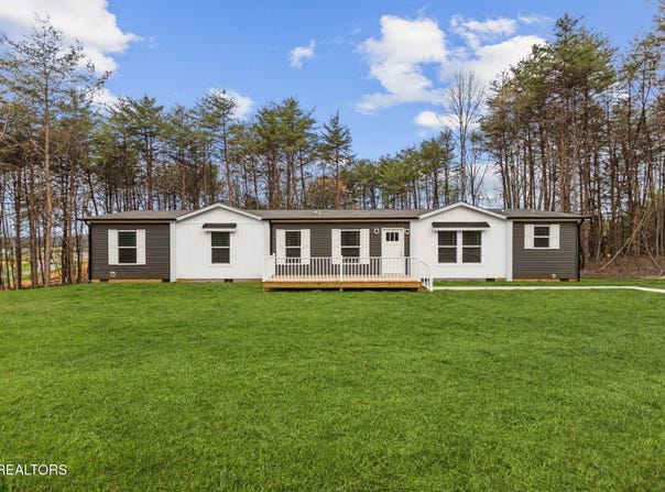 569 County Road 784A, Etowah, TN 37331