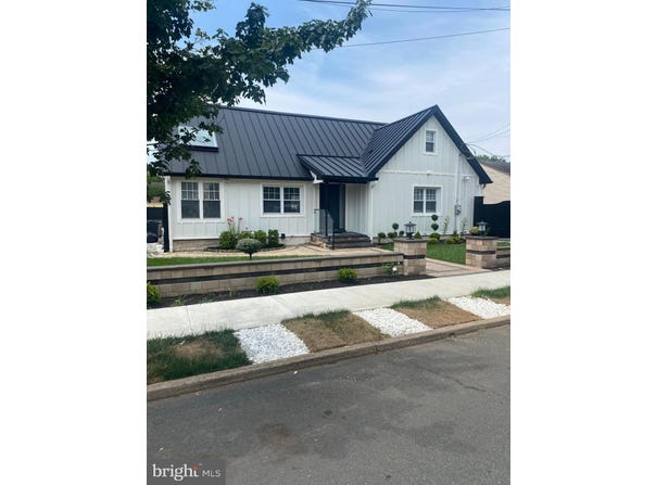 433 BERG Avenue, HAMILTON, NJ 08610