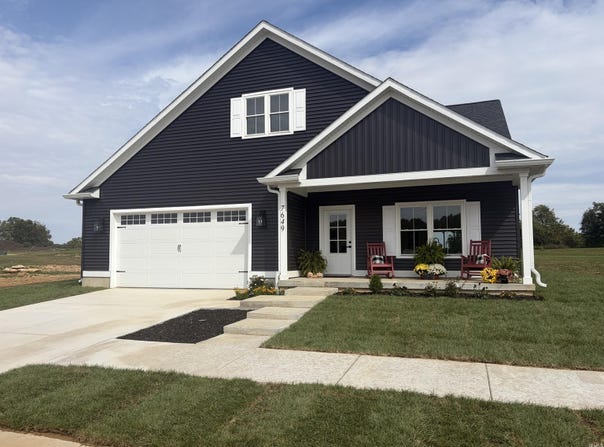 7649 W Julia Drive, Ellettsville, IN 47429