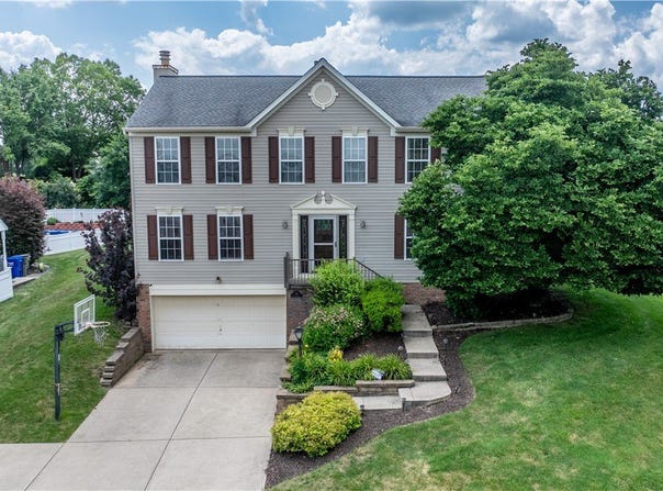 102 Pioneer Ct, Buffalo Twp, PA 16229