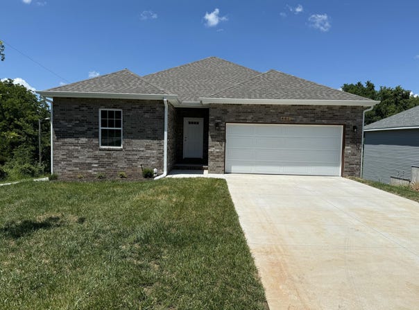 401 E Wright Street, Willard, MO 65781