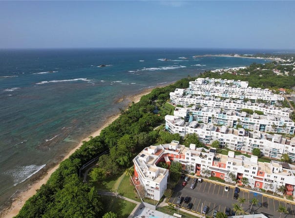686 AVE SOL AVENUE, VEGA BAJA, 00693