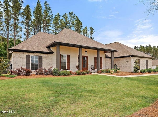 221 Lost Oak Lane, Brandon, MS 39047