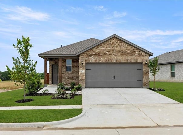 109 Van Horn, Terrell, TX 75160