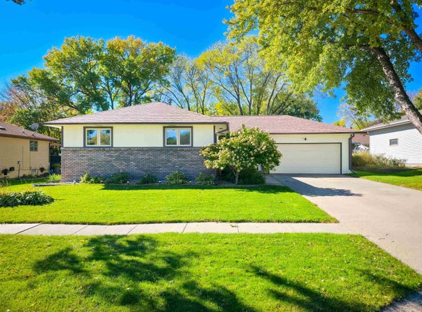 1805 N 17th St, Norfolk, NE 68701-2107