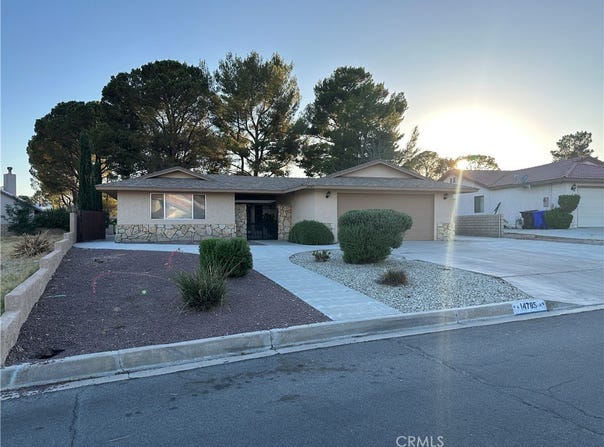 14785 Blue Grass Drive, Helendale, CA 92342