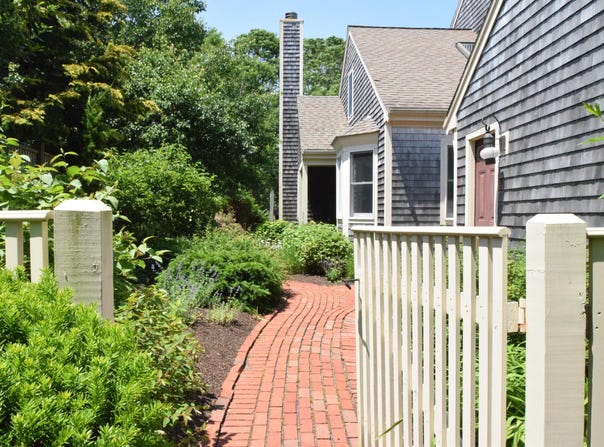 24 Wildflower Lane, Yarmouth Port, MA 02675