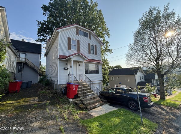 33 Maple Avenue, Carbondale, PA 18407