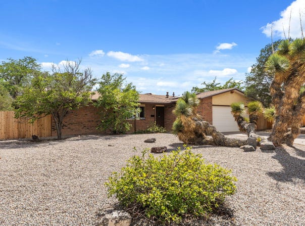 4700 Sombrerete Road SE, Rio Rancho, NM 87124