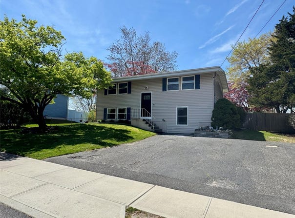 358 Magnolia Drive, Selden, NY 11784