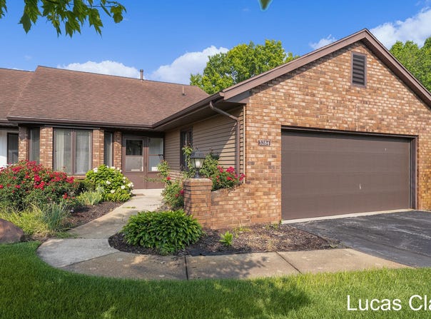 3284 Johnson Court SW, Grandville, MI 49418