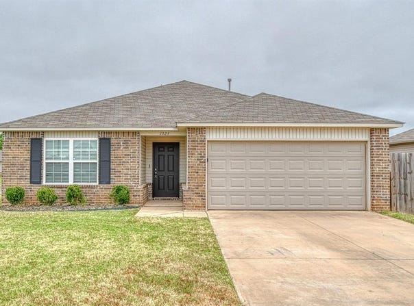 1325 Quartz Place, Noble, OK 73068