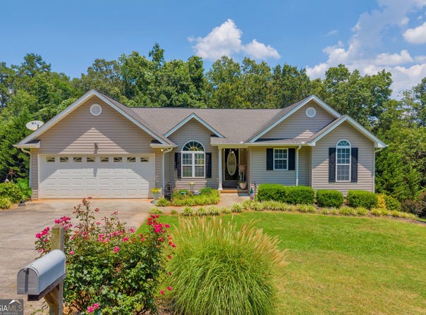 34 Gooseway, Eastanollee, GA 30538