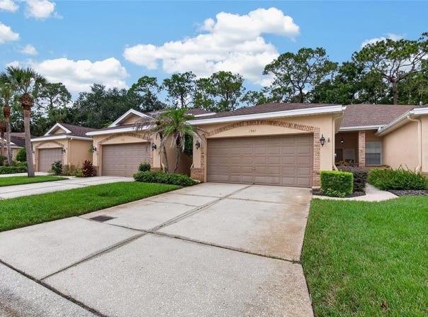 1907 PRESERVATION Drive, PLANT CITY, FL 33566