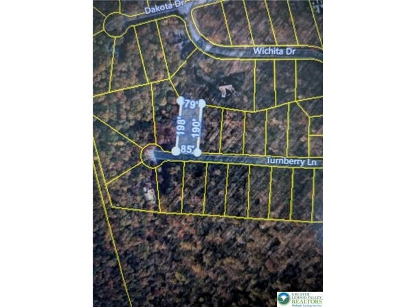 Turnberry Lane, Luzerne, PA 18202