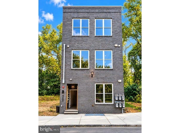 4303 FAIRMOUNT Avenue, PHILADELPHIA, PA 19104