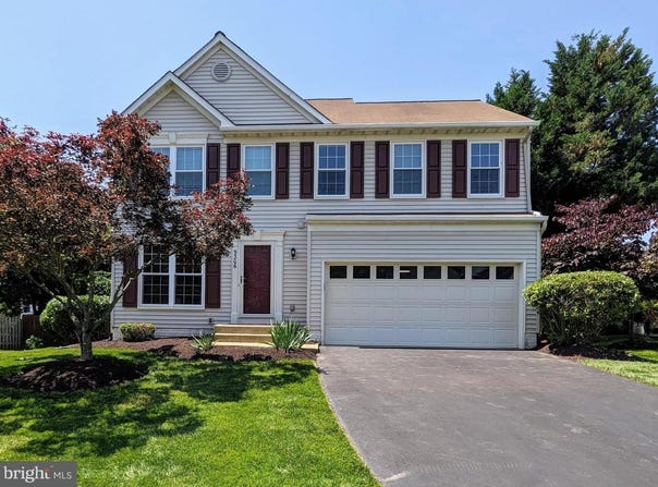 9306 E CARONDELET DR, MANASSAS PARK, VA 20111