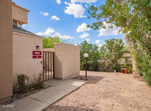 7612 E Callisto Circle, Tucson, AZ 85715