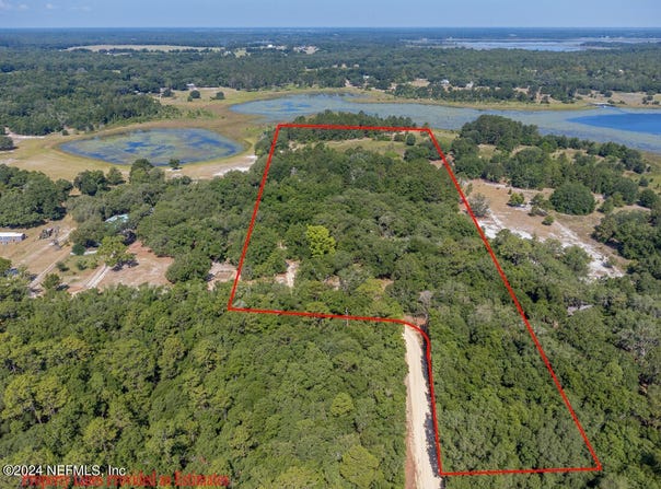 8118 COUNTY LINE Road, Melrose, FL 32666
