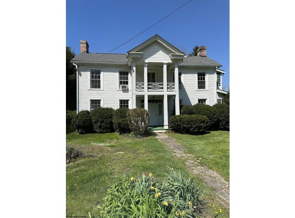 26 Island Avenue, Buckhannon, WV 26201