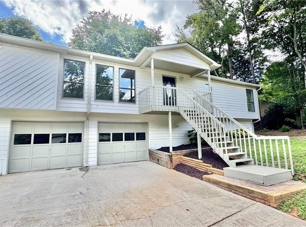 5798 Stonehaven Drive NW, Kennesaw, GA 30152