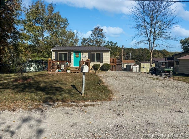 28464 Bali Avenue, Warsaw, MO 65355