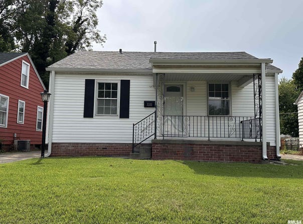 2333 S 8TH Street, Springfield, IL 62703