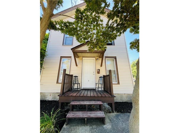 74 Swan Street, Geneva, OH 44041