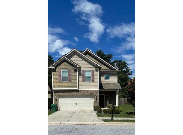 2490 OAKLEAF Ridge, Lithonia, GA 30058