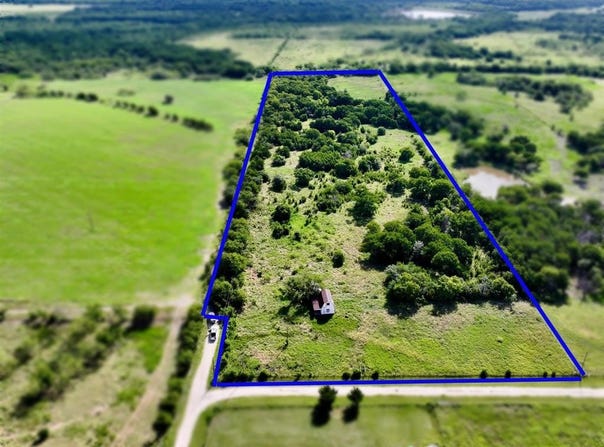 5690 NW County Road 4052, Frost, TX 76641