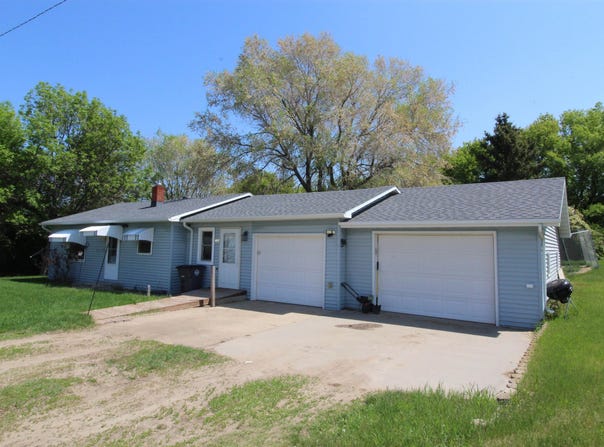 506 West Ave, Granville, ND 58741