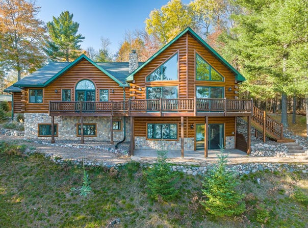 3717 CHAIN O LAKES RD, Eagle River, WI 54521