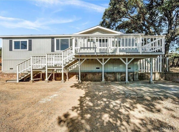 3760 Pine Ave, Clearlake, CA 95422