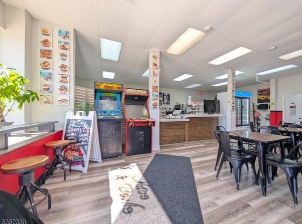 203 Davis Ave, Kearny Town, NJ 07032-3411
