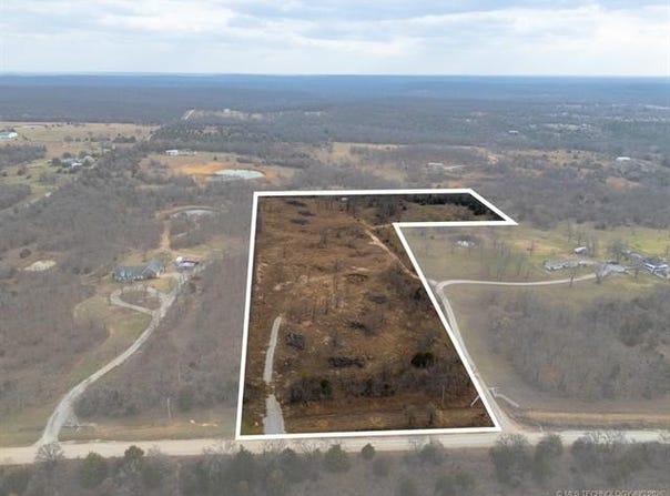 8015 Valley View Drive, Beggs, OK 74421