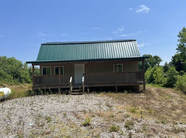31166 Edmundsons RD, Vinton, OH 45686