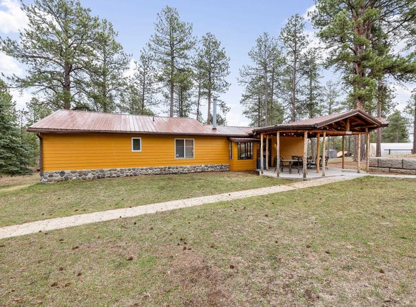 22773 Sunnyside Gulch Road, Silver City, SD 57702