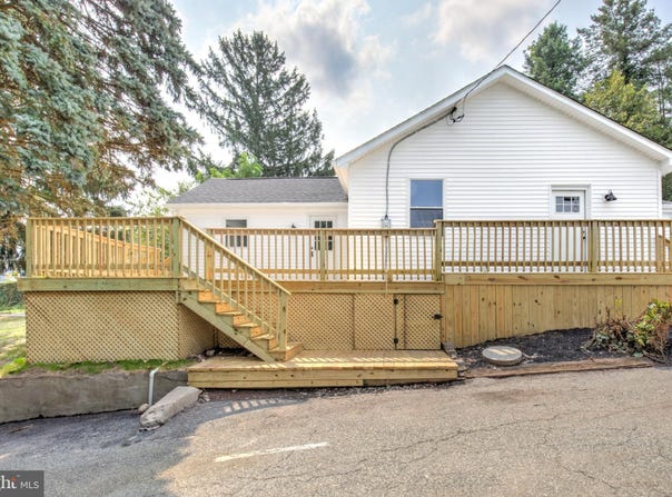 1 PENN STREET, PHOENIXVILLE, PA 19460