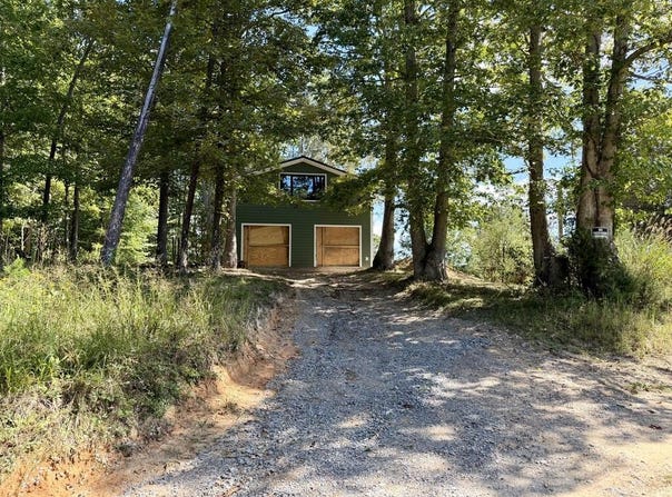 2443 BRUCE ALLEN RD, HINTON, WV 25951