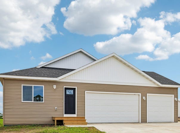 997 Bell Circle, Arlington, WI 53911