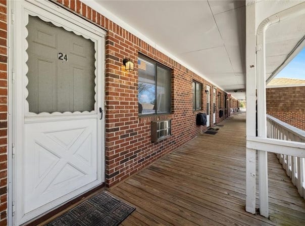 569 Smithfield Road, North Providence, RI 02904