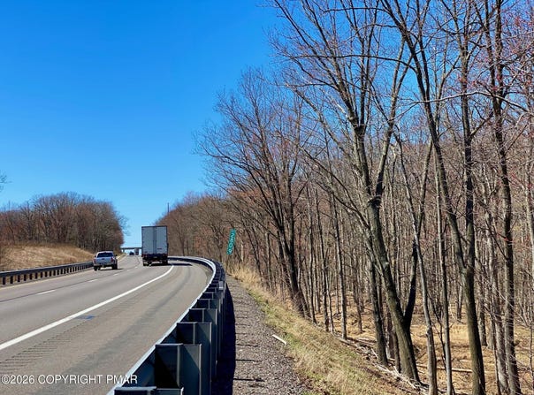 1414 State Route 940, Blakeslee, PA 18610
