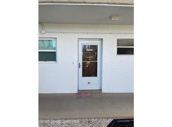 725 Port Malabar Boulevard NE, Palm Bay, FL 32905