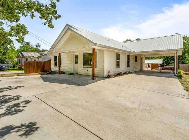 306 Dale Avenue, Stephenville, TX 76401