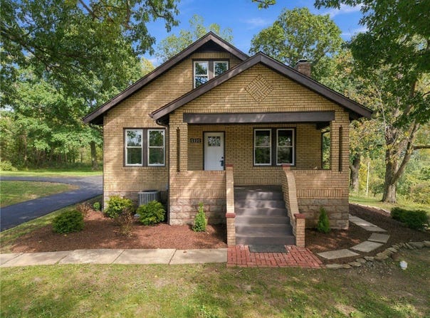 1890 Hulton Rd, Plum Boro, PA 15147