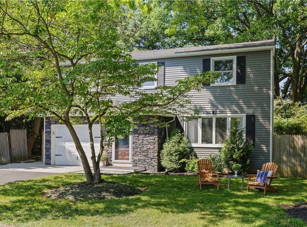 41 Alberta Drive, Penfield, NY 14526