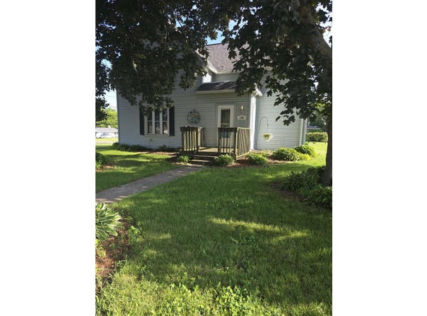 439 W Linden Street, Lancaster, WI 53813