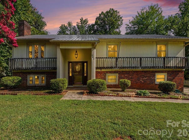 361 River Road, Advance, NC 27006