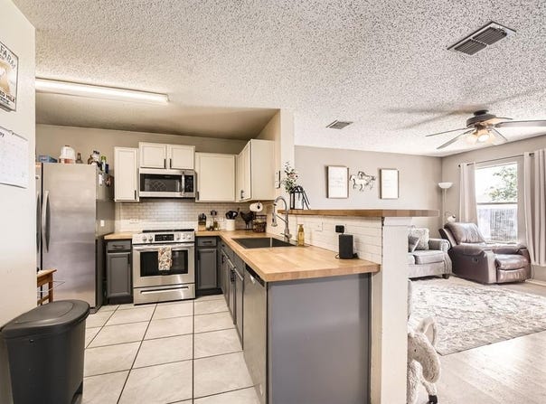 1806 Willowbrook Drive, Terrell, TX 75160