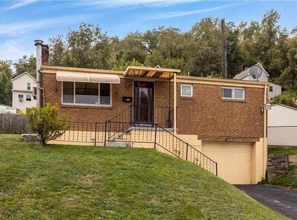 406 Tintsman Ave, N Versailles, PA 15137